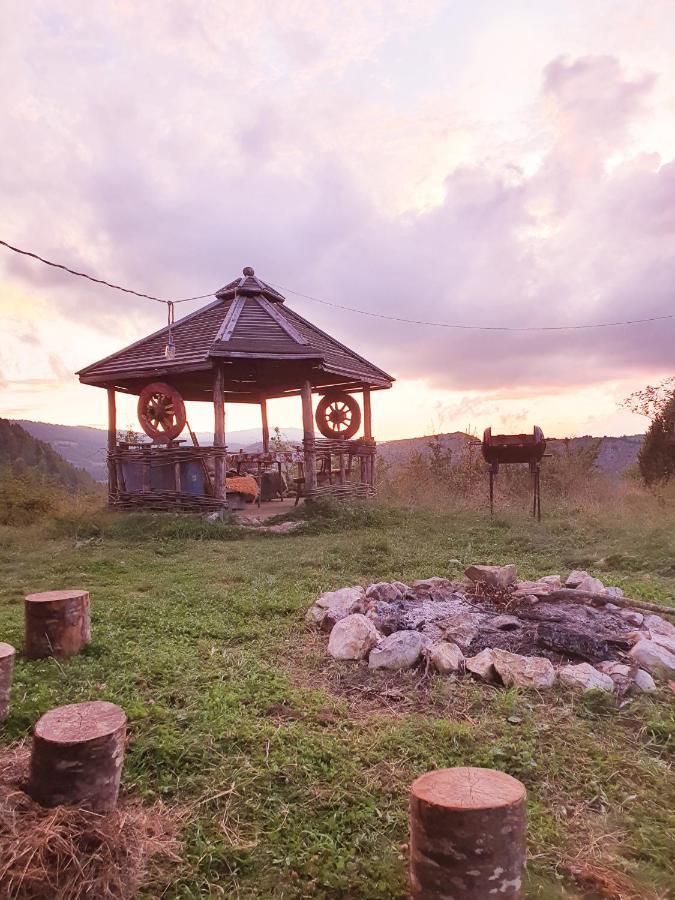 Log Cabin Uvac Nova Varoš Extérieur photo